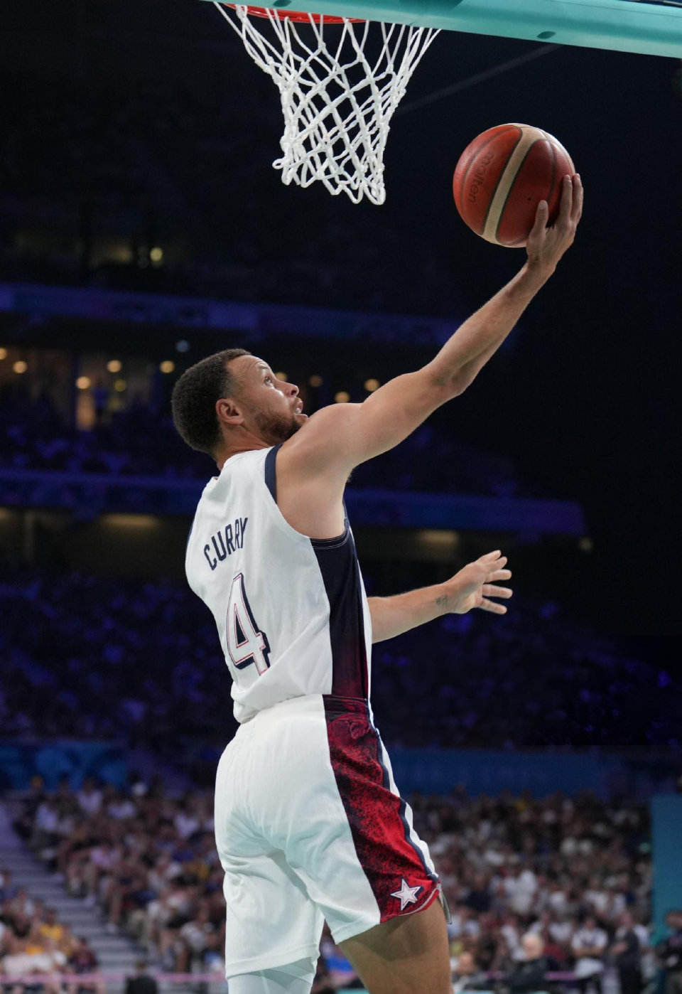 萨哈：博学的亨利未来有机会执教枪手；高兴看到曼联热身状态（萨哈：亨利学识广博，未来或执教阿森纳；对曼联热身状态感到高兴）