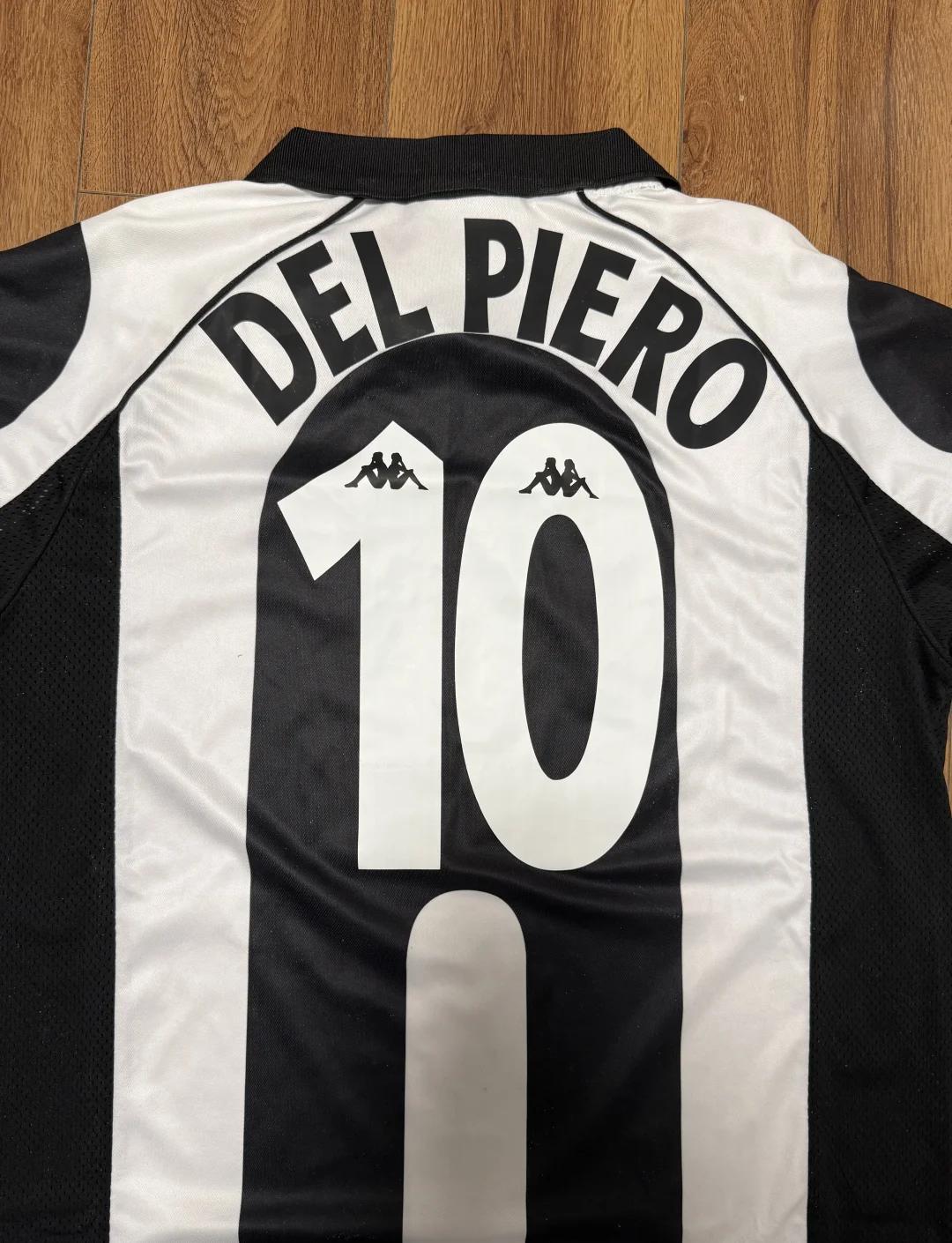 全家福宣，U16国少小将万项加盟塞尔超贝尔格莱德红星俱乐部（晒全家福官宣：U16国少小将万项正式加盟塞尔超豪门贝尔格莱德红星）