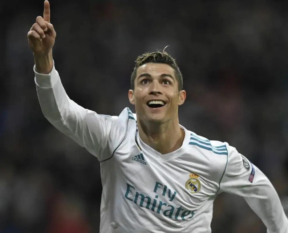 0-0，32岁曼城旧将埃德森神扑救险，穆帅前东家无缘欧联3连胜（0-0！32岁曼城旧将埃德森神扑化险，穆帅旧主无缘欧联三连胜）