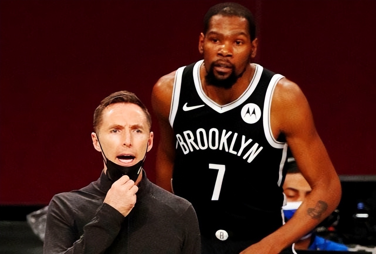 在攻守两端 在攻守两端